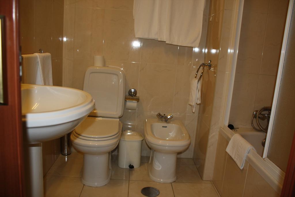 Residencial Stª Joana Hotel Aveiro Phòng bức ảnh